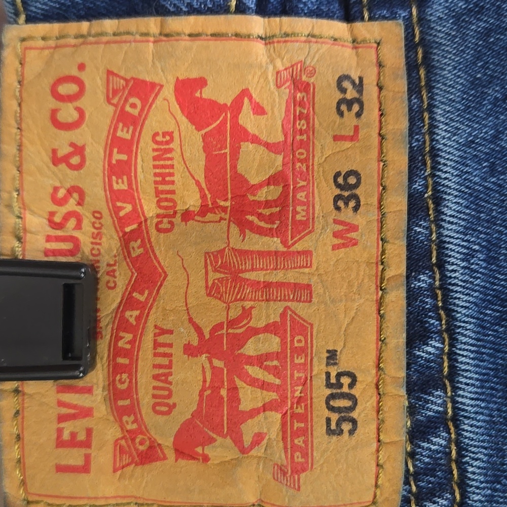 Levi's 505 Men's Relaxed Jeans Medium Wash Blue 36X32 - Picture 4 of 8